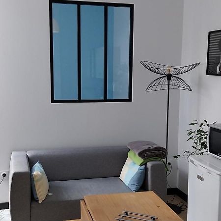 Studio Independant Laval  Luaran gambar